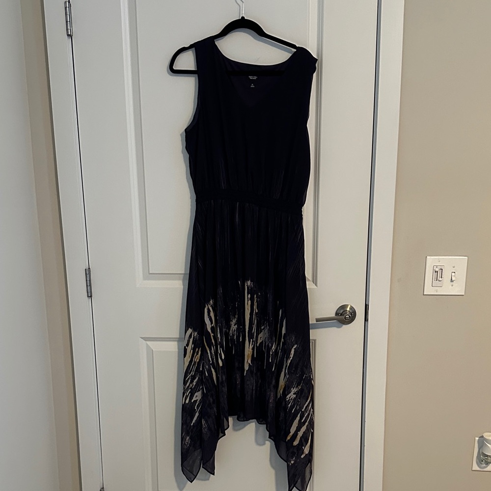Simply Vera Vera Wang Black and Gold High-Low Dress
